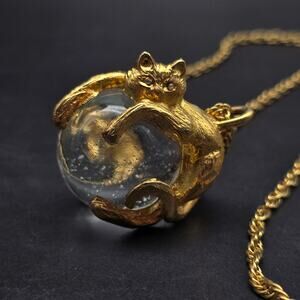 Cat on Pool of Light Pendant Necklace Gold Tone Vintage Jewelry